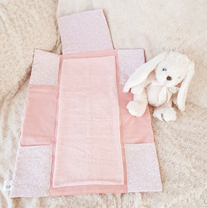 Tapis à Langer Rose à Fleurs Blanche