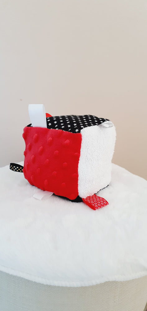 Cube d'éveil "Minnie"