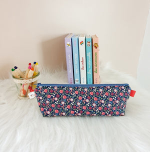 Trousse "Fleurie Bleu Marine"